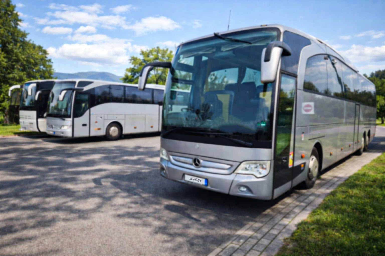 Busy i autokary Igomar - przewóz osób Opoczno
