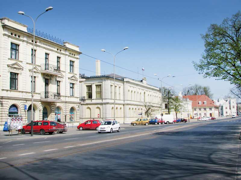 wynajem busa Pabianice IGOMAR