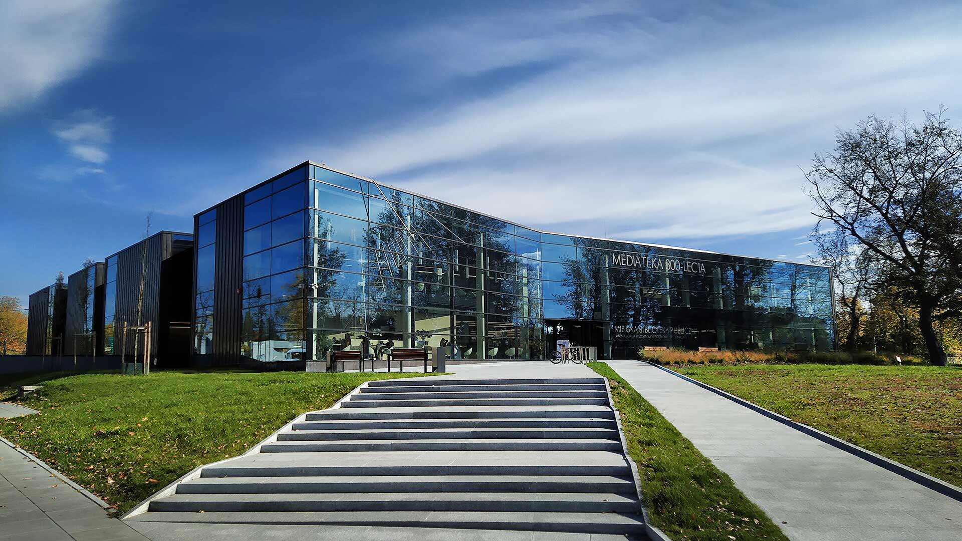 wynajem busa Piotrków Trybunalski IGOMAR